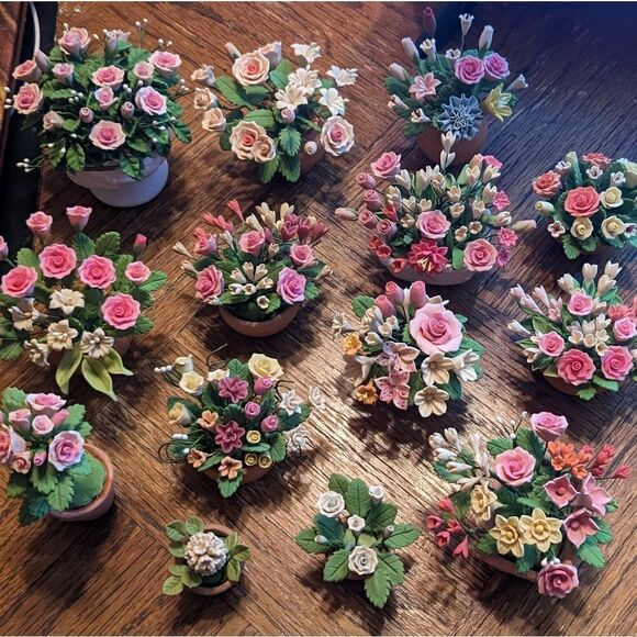 N/A Other - 14 different miniature porcelain flower arrangements